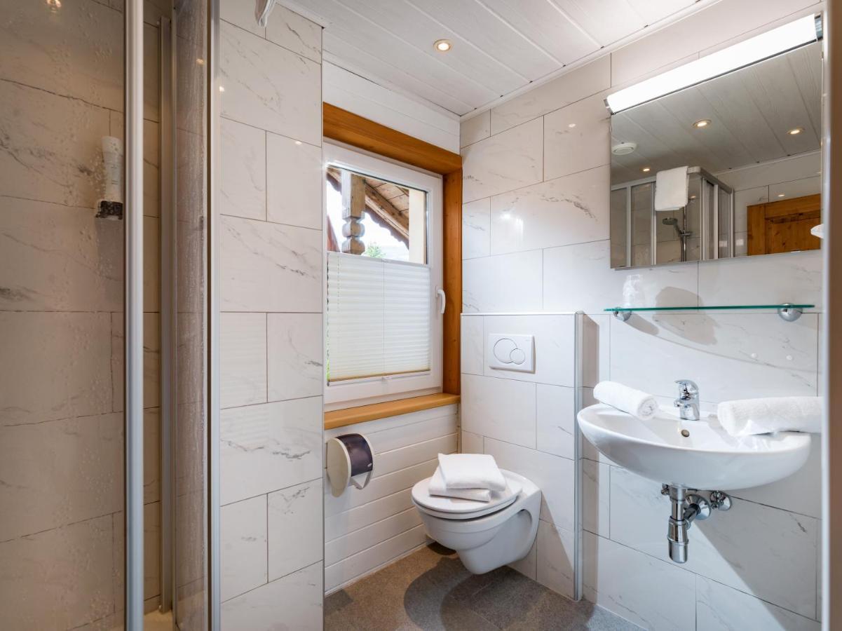 Haus Tirol Hotel Brixen im Thale Bagian luar foto